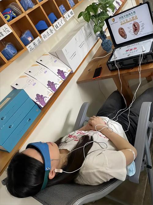 每日护眼必修课 眼保健操的真实功效与视力保健仪的技术革新